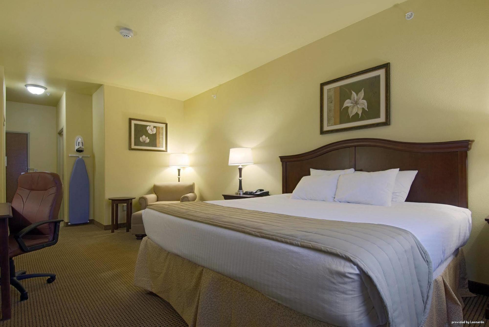 Best Western Plus Sweetwater Inn & Suites Номер фото